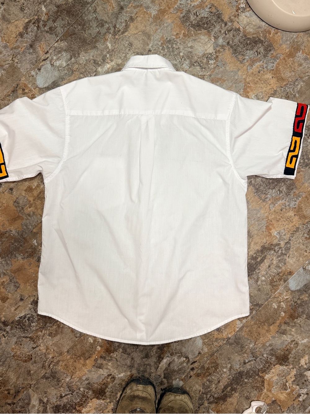 HIC Hawaii Island Creations  Button-Up Short Sleeve Shirt with Color Block Motif - Picture 8 of 9
